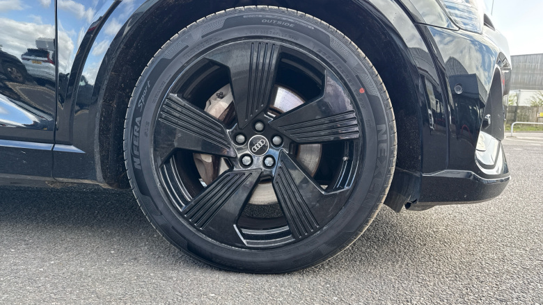 Audi e-tron 230kW 50 Quattro 71kWh S Line 5dr Auto Electric Estate